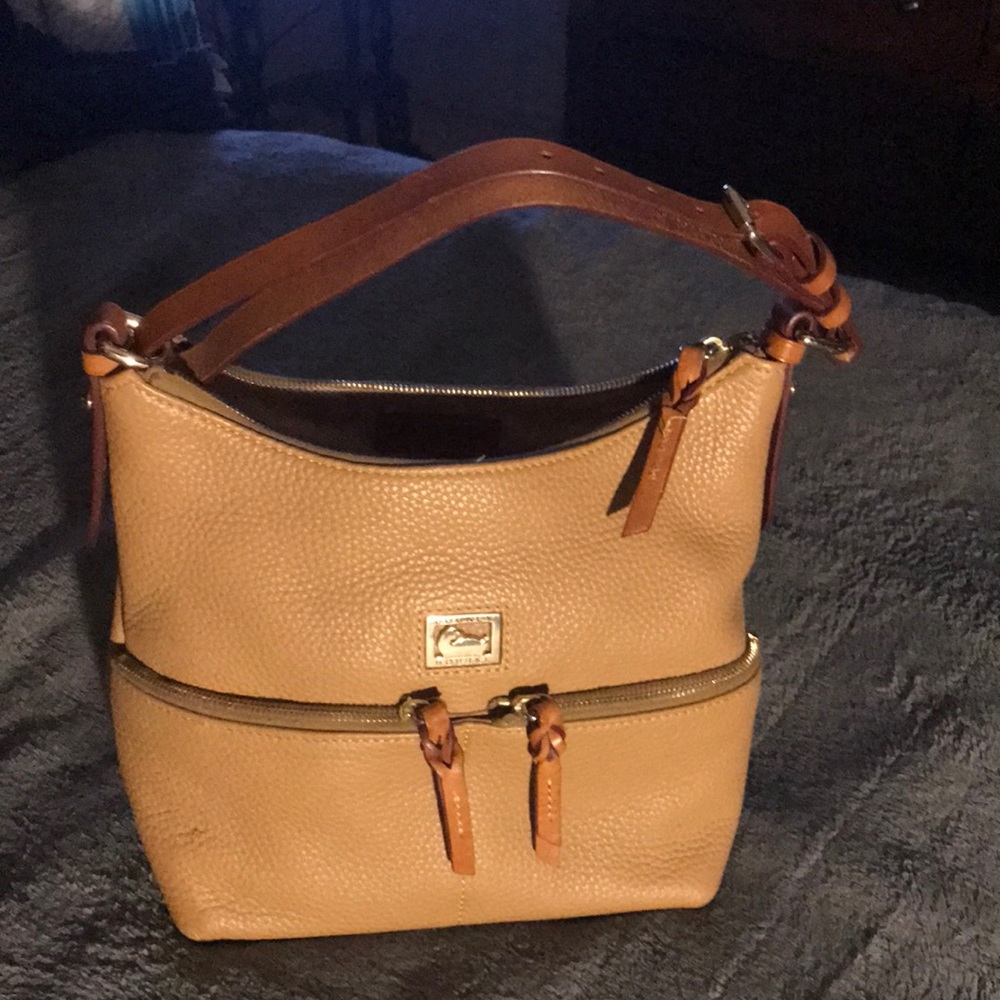 Dooney & Bourkey bag